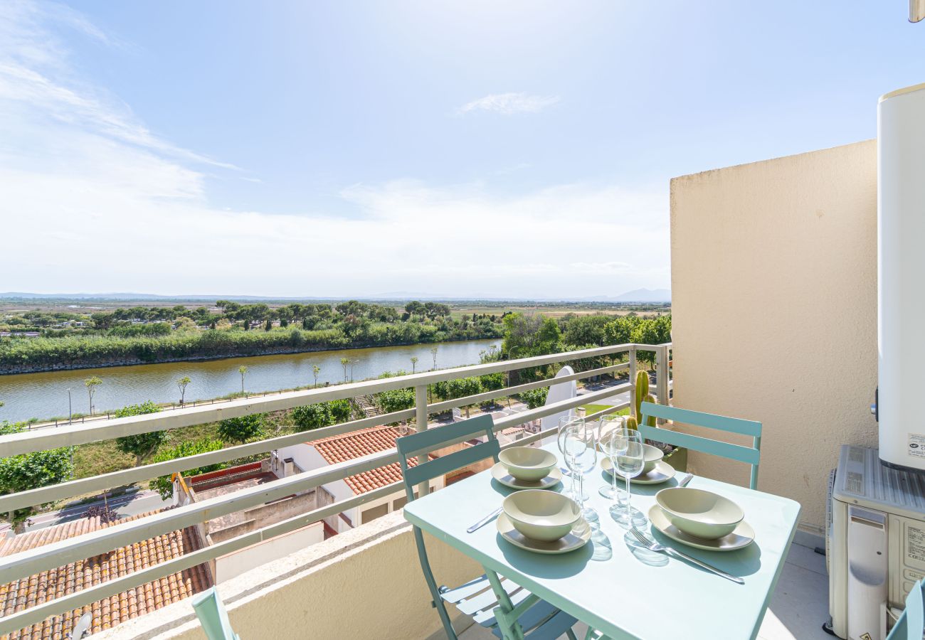 Ferienwohnung in Empuriabrava - 0116-MUGA PARK Appartement mit Blick am Fluss und Meer