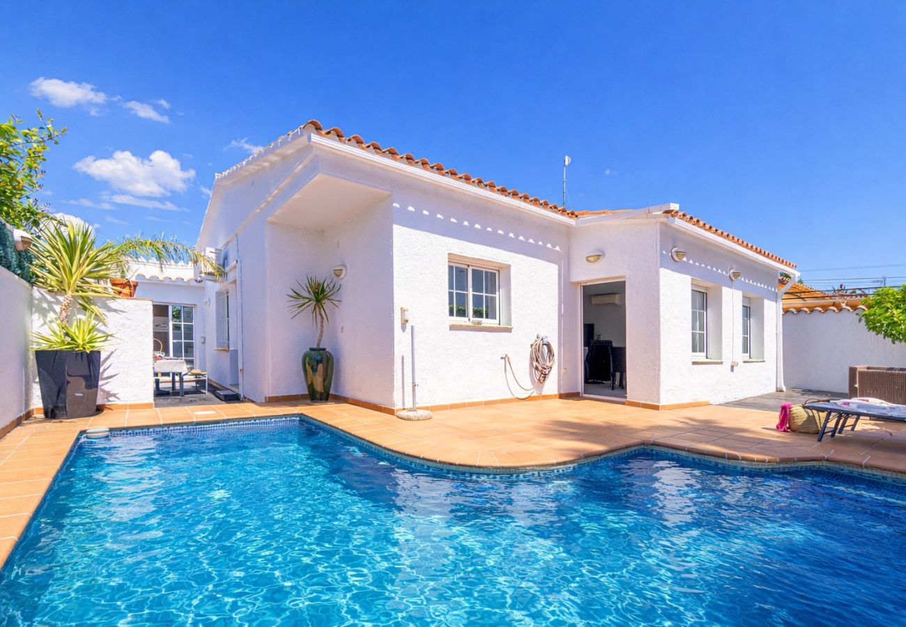 Villa in Empuriabrava - 0080-ALBERES Haus mit Pool
