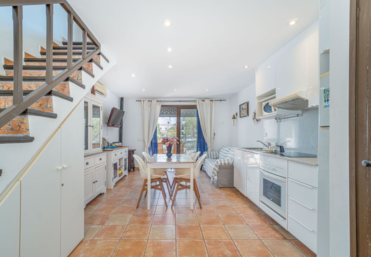 Villa in Empuriabrava - 0151-ILLA CARTAGO Fischerhaus am Kanal