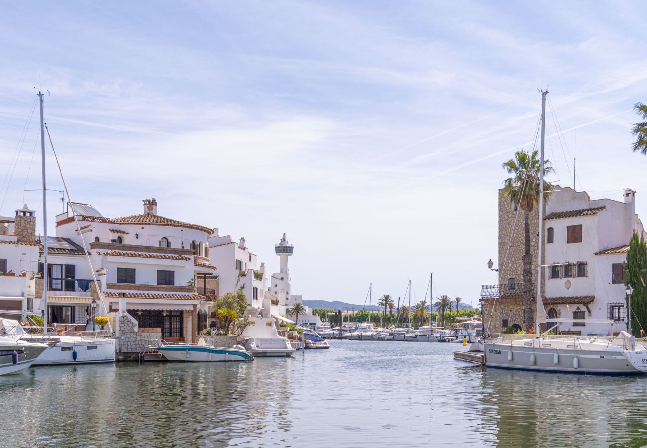 Villa in Empuriabrava - 0151-ILLA CARTAGO Fischerhaus am Kanal