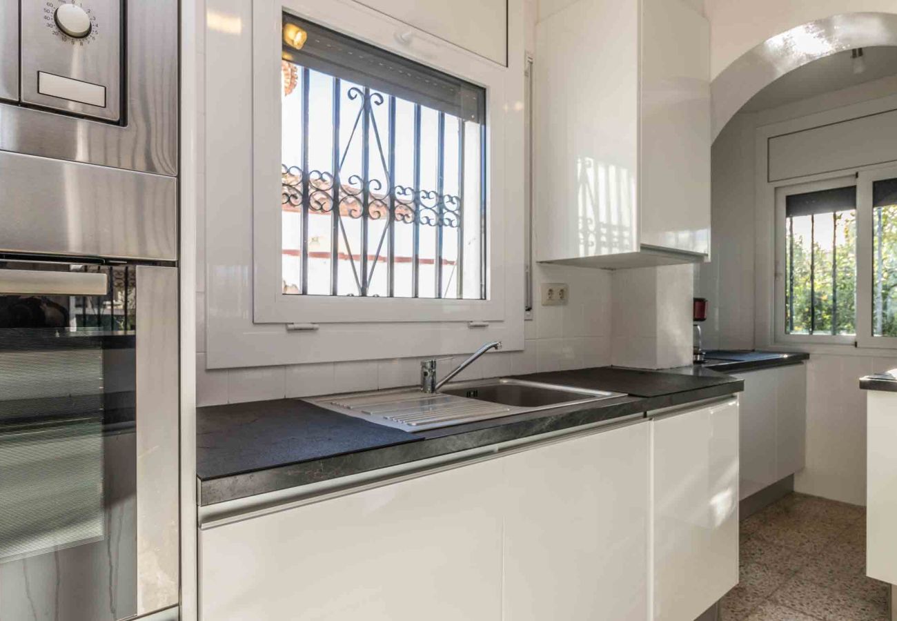 Villa in Empuriabrava - 0190-SANT MAURICI Haus mit Privatpool