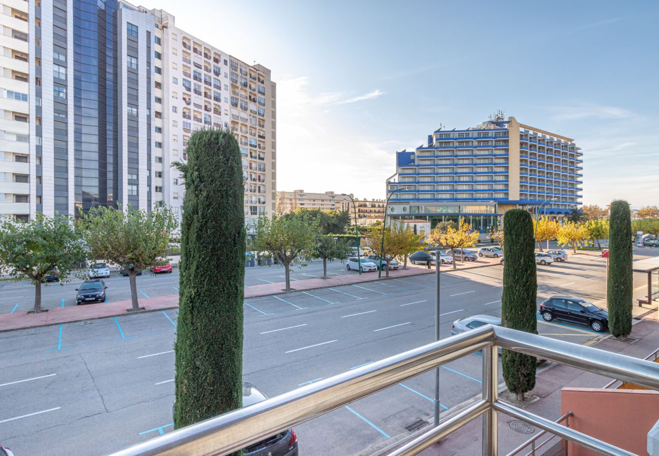 Ferienwohnung in Empuriabrava - 0089-MIRABLAU Ferienwohnung mit seitlichem Blick auf den Strand