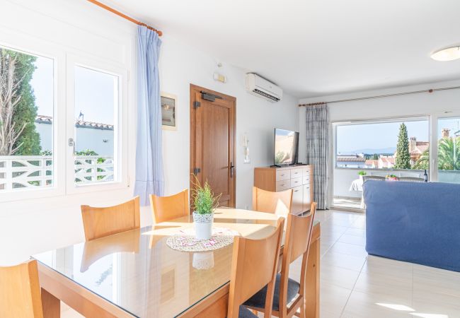 Villa in Rosas / Roses - 2029-GRECS Roses Huis met wifi, Smart TV, tuin en parkeerplaats Villa in Rosas / Roses - 2029-GRECS Roses Huis met wifi, Smart TV, tuin en parkeerplaats
