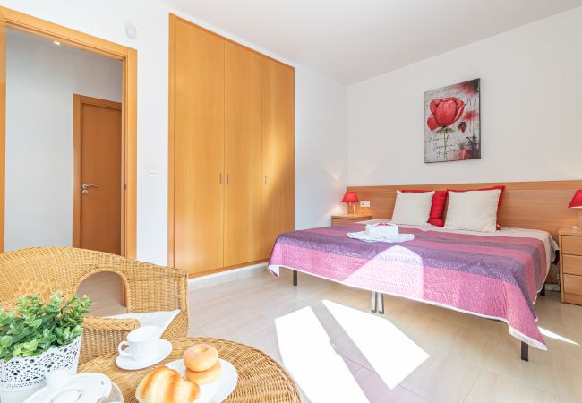 Villa in Rosas / Roses - 2029-GRECS Roses Huis met wifi, Smart TV, tuin en parkeerplaats Villa in Rosas / Roses - 2029-GRECS Roses Huis met wifi, Smart TV, tuin en parkeerplaats