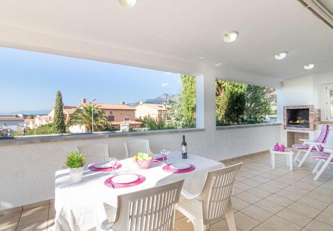 Villa in Rosas / Roses - 2029-GRECS Roses Huis met wifi, Smart TV, tuin en parkeerplaats Villa in Rosas / Roses - 2029-GRECS Roses Huis met wifi, Smart TV, tuin en parkeerplaats