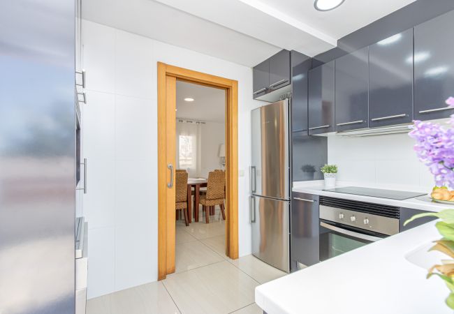 Villa in Empuriabrava - 0031-TER Huis aan kanaal met zwembad, aanlegplaats en studio Villa in Empuriabrava - 0031-TER Huis aan kanaal met zwembad, aanlegplaats en studio