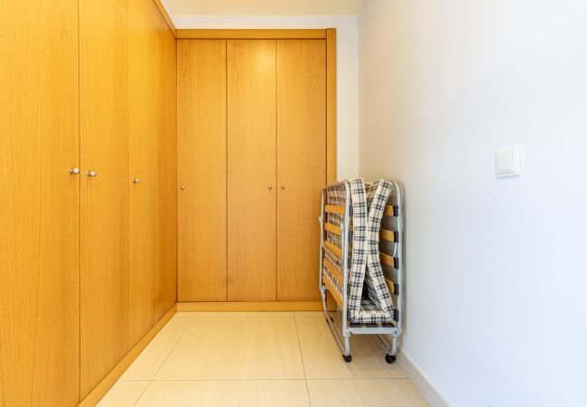 Villa in Empuriabrava - 0031-TER Huis aan kanaal met zwembad, aanlegplaats en studio Villa in Empuriabrava - 0031-TER Huis aan kanaal met zwembad, aanlegplaats en studio