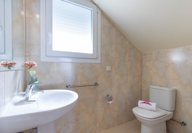 Villa in Empuriabrava - 0031-TER Huis aan kanaal met zwembad, aanlegplaats en studio Villa in Empuriabrava - 0031-TER Huis aan kanaal met zwembad, aanlegplaats en studio