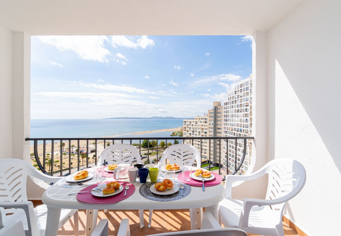 Appartement in Empuriabrava - 0186-SAN LUIS Appartement met uitzicht op zee