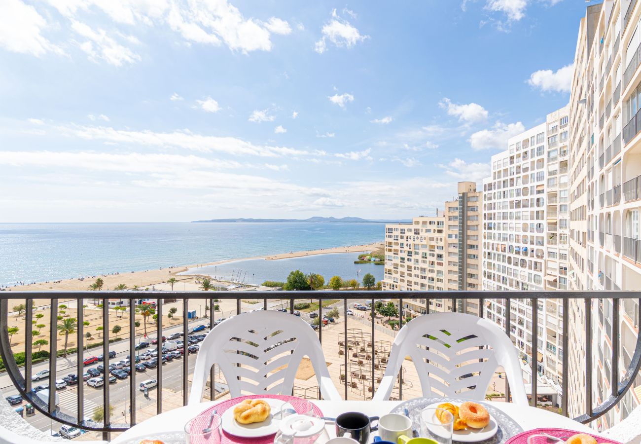 Appartement in Empuriabrava - 0186-SAN LUIS Appartement met uitzicht op zee