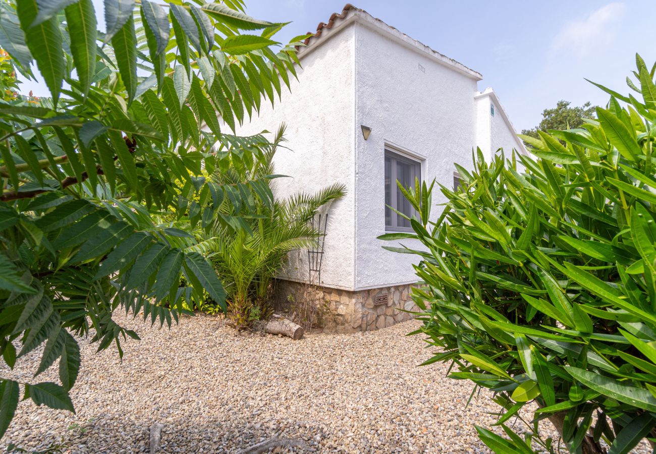 Villa in Empuriabrava - 0119-MONTSENY Huis met studio