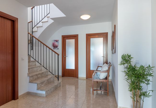 Villa in Empuriabrava - 0145-PANI Huis aan kanaal met zwembad en aanlegplaats Villa in Empuriabrava - 0145-PANI Huis aan kanaal met zwembad en aanlegplaats