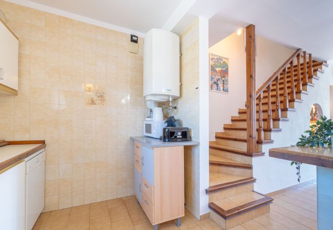 Villa in Empuriabrava - 0153-PORTO FINO Huis aan het kanaal met aanlegsteiger Villa in Empuriabrava - 0153-PORTO FINO Huis aan het kanaal met aanlegsteiger