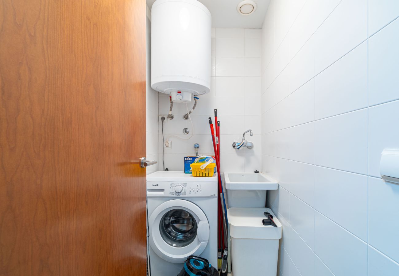 Appartement in Rosas / Roses - 8010-MIL.LENI Appartement met gemeenschappelijk zwembad en parkeerplaats