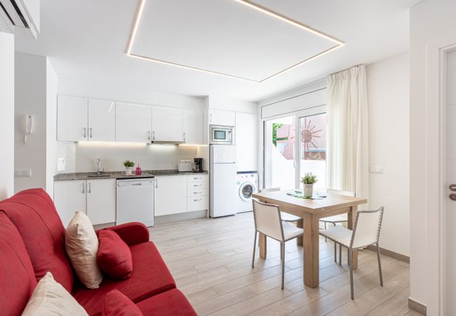 Appartement in Empuriabrava - 0188-SANT MORI Appartement met WIFI en terras