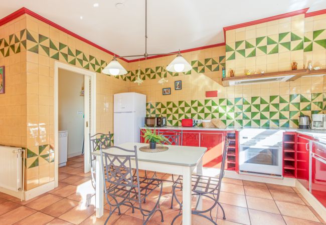 Villa in Empuriabrava - 0010-TER Huis aan kanaal met zwembad en aanlegplaats Villa in Empuriabrava - 0010-TER Huis aan kanaal met zwembad en aanlegplaats