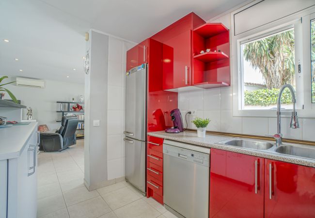 Villa in Empuriabrava - 0080-ALBERES Huis met zwembad Villa in Empuriabrava - 0080-ALBERES Huis met zwembad