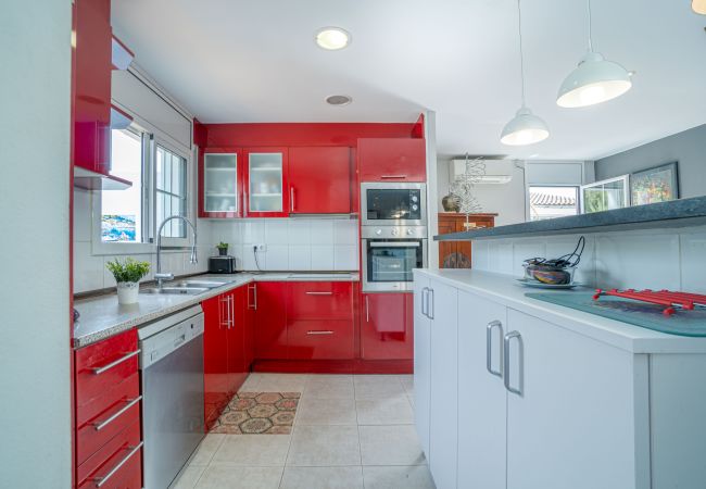 Villa in Empuriabrava - 0080-ALBERES Huis met zwembad Villa in Empuriabrava - 0080-ALBERES Huis met zwembad