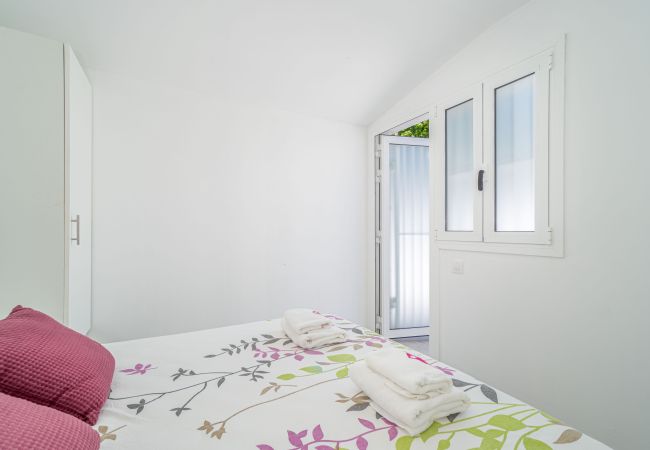 Villa in Empuriabrava - 0100-LLOBREGAT Huis aan kanaal met zwembad, aanlegplaats en studio Villa in Empuriabrava - 0100-LLOBREGAT Huis aan kanaal met zwembad, aanlegplaats en studio