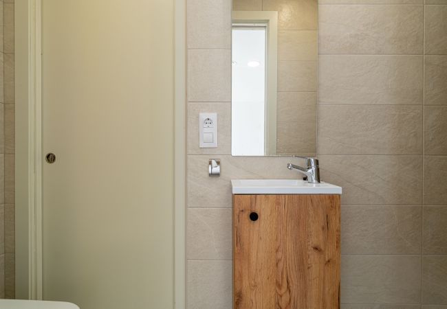 Villa in Empuriabrava - 0100-LLOBREGAT Huis aan kanaal met zwembad, aanlegplaats en studio Villa in Empuriabrava - 0100-LLOBREGAT Huis aan kanaal met zwembad, aanlegplaats en studio