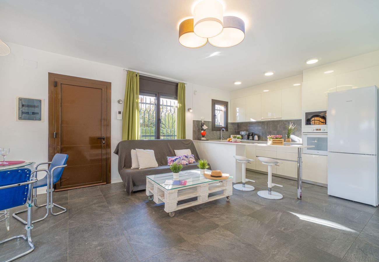 Villa in Empuriabrava - 0130-MONTGRI Huis met privé-zwembad 