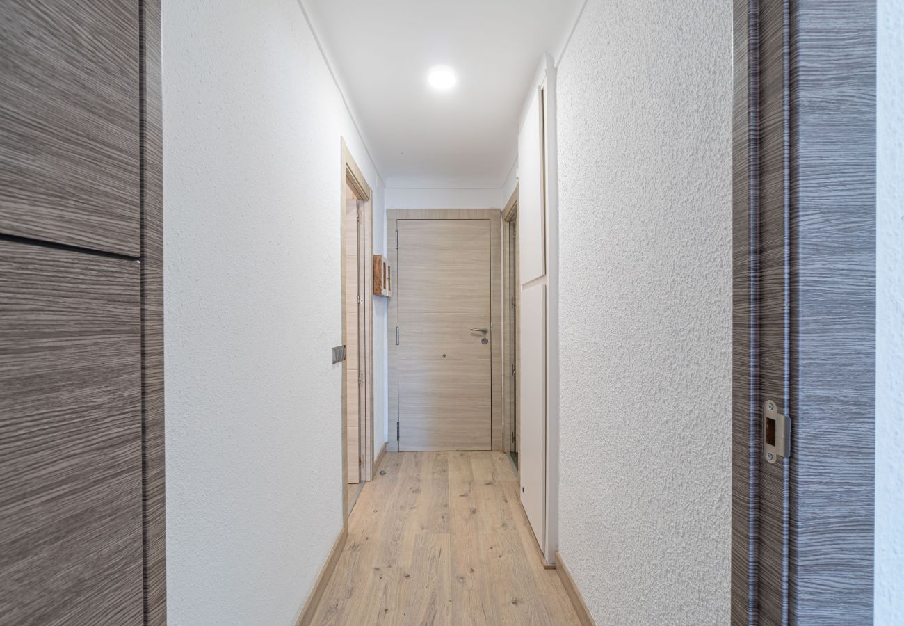 Villa in Empuriabrava - 0149-VALIRA Huis aan het kanaal met zwembad en aanlegplaats