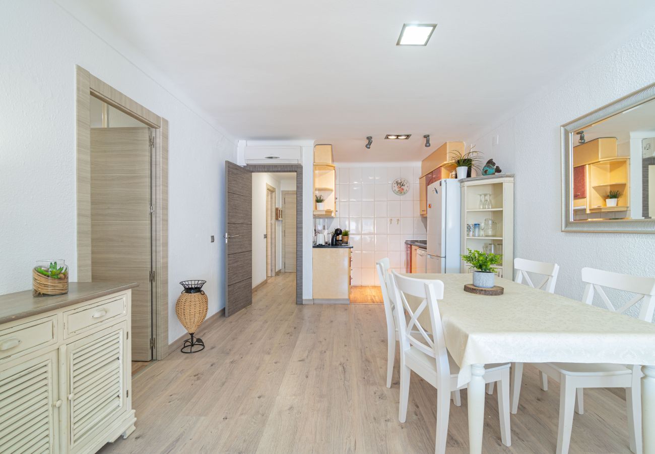 Villa in Empuriabrava - 0149-VALIRA Huis aan het kanaal met zwembad en aanlegplaats