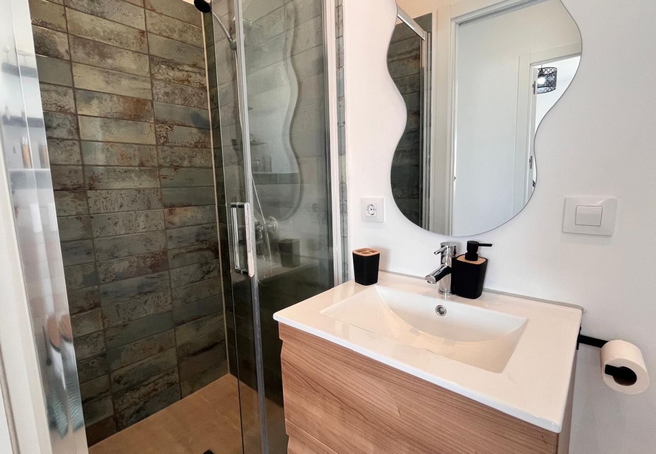 Villa in Empuriabrava - 0040-CAP RAS Huis aan kanaal met zwembad en aanlegplaats
