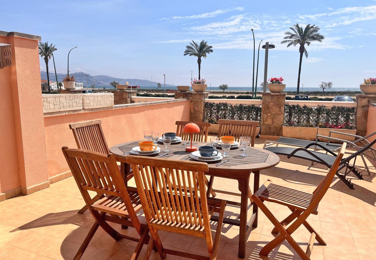 Appartement in Empuriabrava - 0098-MARENOSTRUM Appartement tegenover de zee