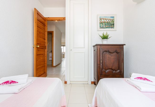 Apartment in Empuriabrava - 0161-PORT GREC Apartment with WIFI, canal and sea view Apartment in Empuriabrava - 0161-PORT GREC Apartment with WIFI, canal and sea view