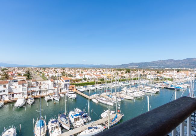 Apartment in Empuriabrava - 0161-PORT GREC Apartment with WIFI, canal and sea view Apartment in Empuriabrava - 0161-PORT GREC Apartment with WIFI, canal and sea view