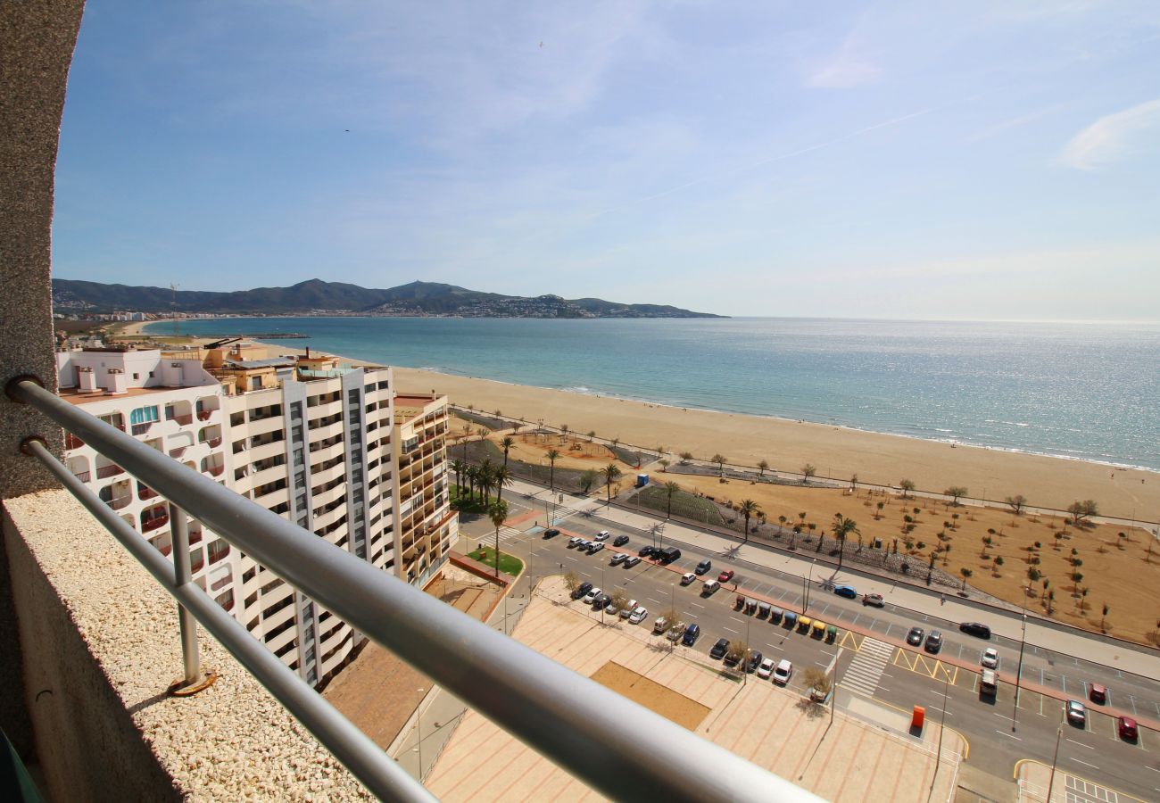 Studio in Empuriabrava - 0110-MIAMI Studio with seaview