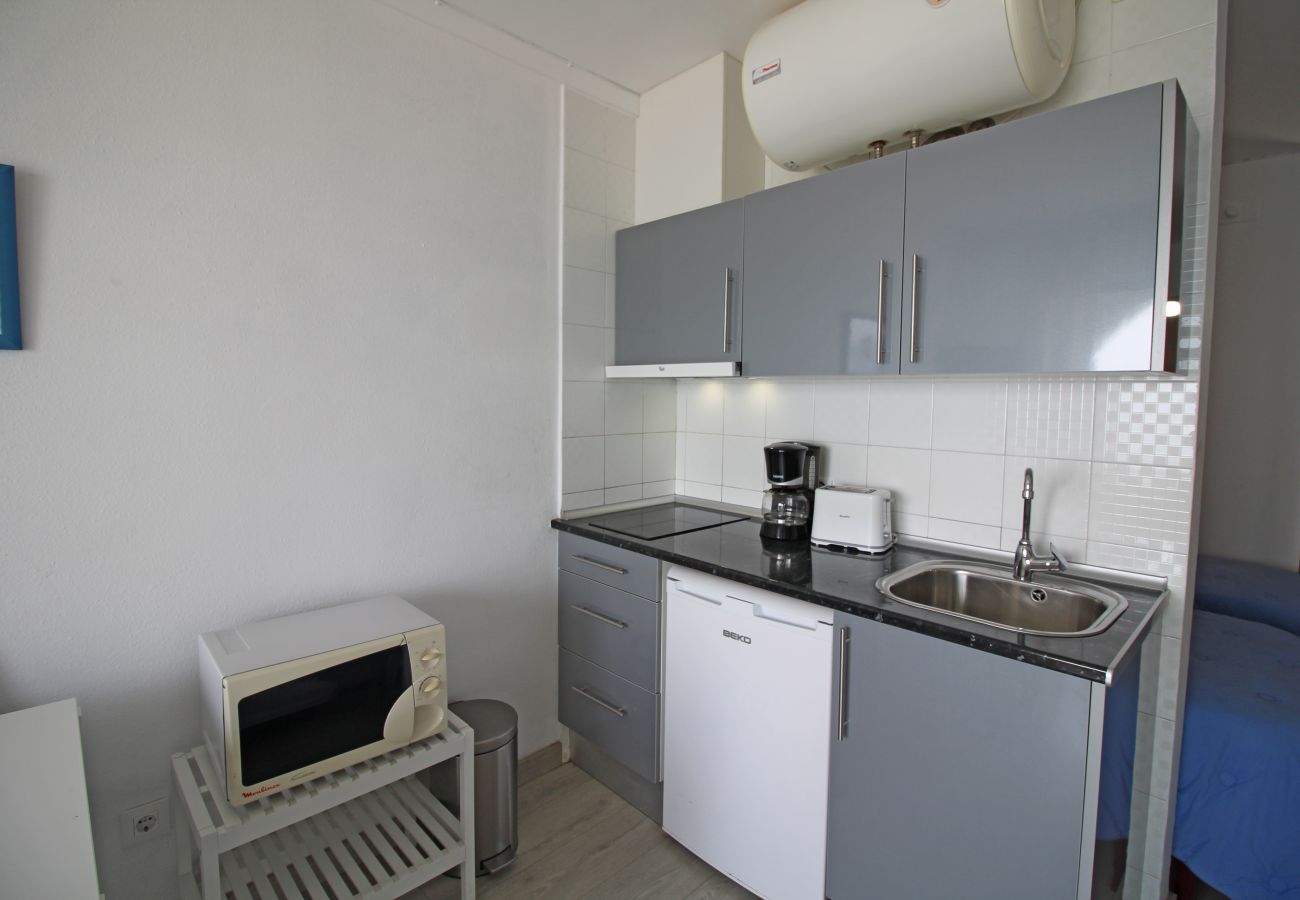 Studio in Empuriabrava - 0110-MIAMI Studio with seaview