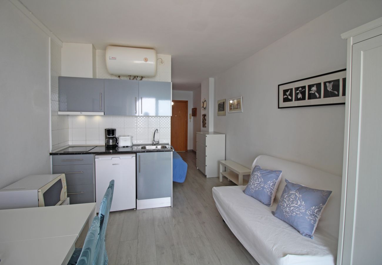 Studio in Empuriabrava - 0110-MIAMI Studio with seaview