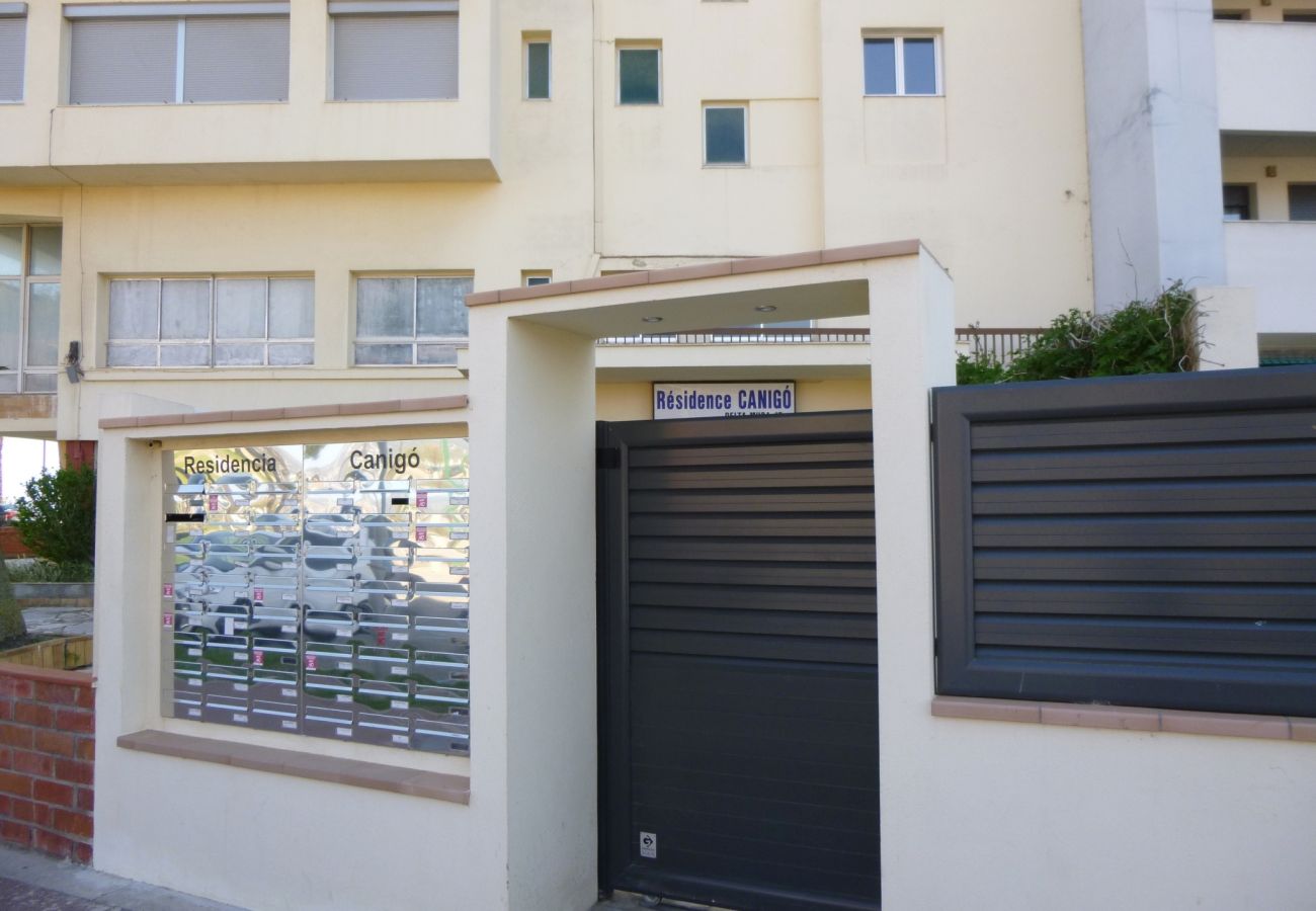 Apartment in Empuriabrava - 0030-CANIGO Apartment with seaview
