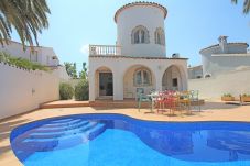 Villa in Empuriabrava - 0108-LLOBREGAT House at the canal with...