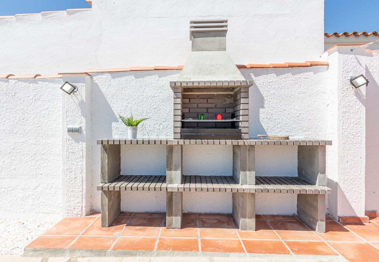 Villa in Empuriabrava - 0005-ALBERES House with pool