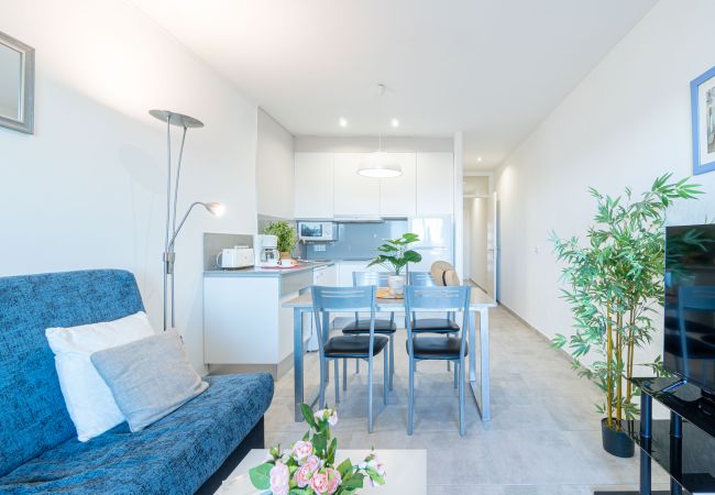 Apartment in Empuriabrava - 0018-BAHIA Apartment in front of the beach with wifi Apartment in Empuriabrava - 0018-BAHIA Apartment in front of the beach with wifi