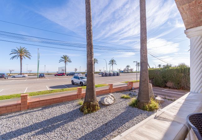 Apartment in Empuriabrava - 0018-BAHIA Apartment in front of the beach with wifi Apartment in Empuriabrava - 0018-BAHIA Apartment in front of the beach with wifi