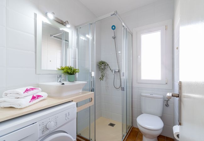 Apartment in Empuriabrava - 0021-BAHIA Apartment in front of the beach with wifi Apartment in Empuriabrava - 0021-BAHIA Apartment in front of the beach with wifi