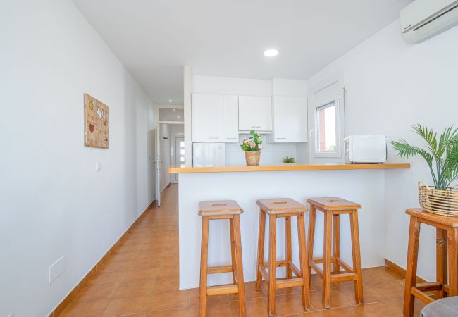 Apartment in Empuriabrava - 0021-BAHIA Apartment in front of the beach with wifi Apartment in Empuriabrava - 0021-BAHIA Apartment in front of the beach with wifi