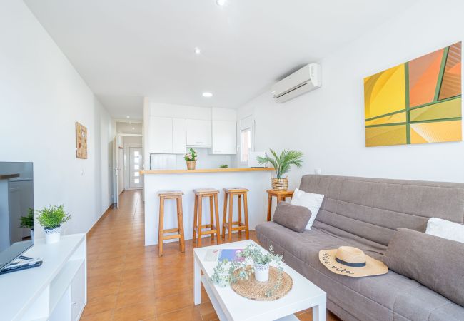 Apartment in Empuriabrava - 0021-BAHIA Apartment in front of the beach with wifi Apartment in Empuriabrava - 0021-BAHIA Apartment in front of the beach with wifi