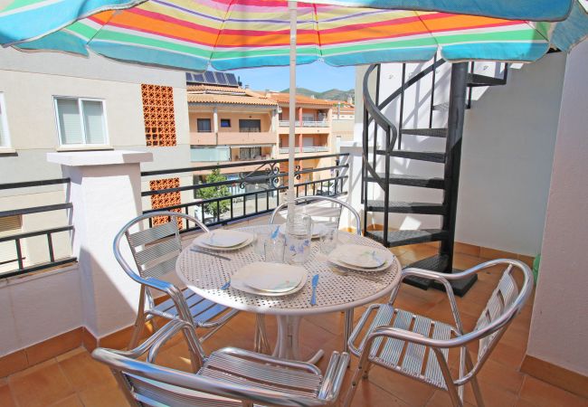 Apartment in Rosas / Roses - 2027-POETA MARQUINA Apartment with 2 bedrooms Apartment in Rosas / Roses - 2027-POETA MARQUINA Apartment with 2 bedrooms