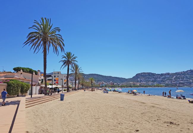 Apartment in Rosas / Roses - 2027-POETA MARQUINA Apartment with 2 bedrooms Apartment in Rosas / Roses - 2027-POETA MARQUINA Apartment with 2 bedrooms