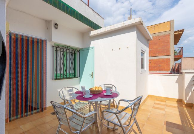 Apartment in Rosas / Roses - 2027-POETA MARQUINA Apartment with 2 bedrooms Apartment in Rosas / Roses - 2027-POETA MARQUINA Apartment with 2 bedrooms