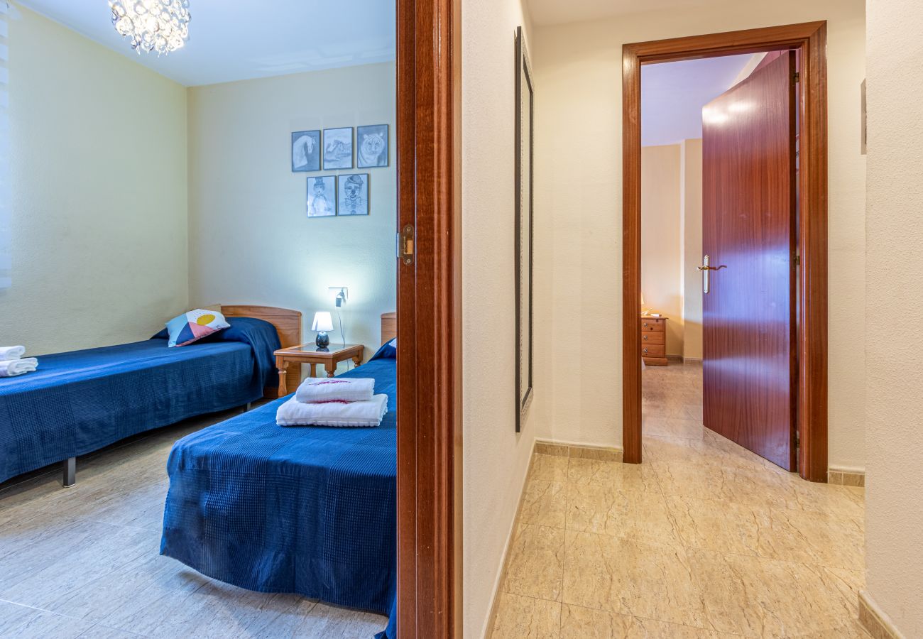 Apartment in Empuriabrava - 0093-MIRABLAU Apartment with seaview