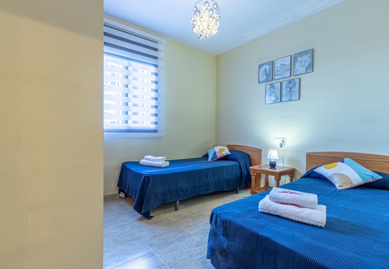 Apartment in Empuriabrava - 0093-MIRABLAU Apartment with seaview
