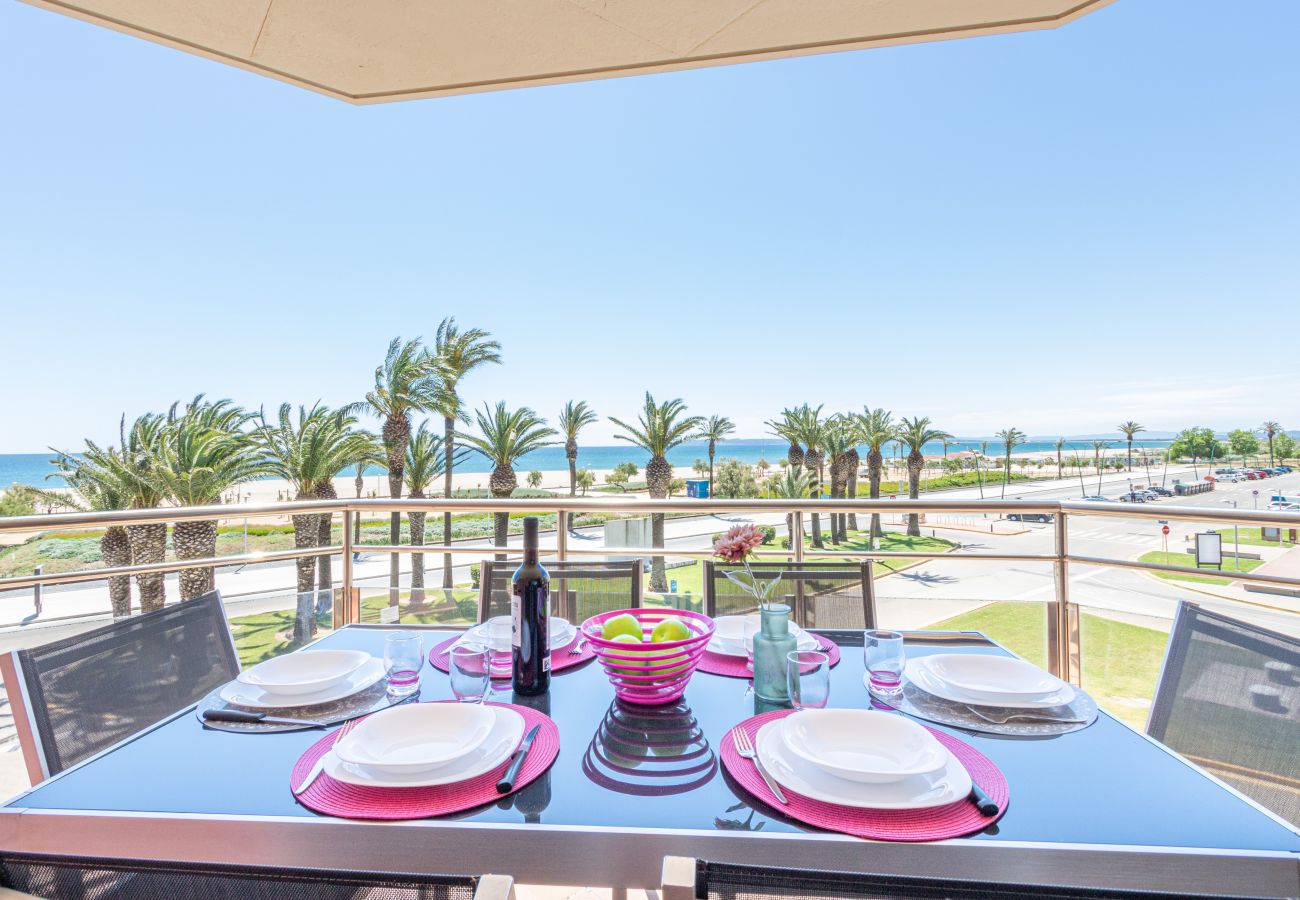 Apartment in Empuriabrava - 0093-MIRABLAU Apartment with seaview
