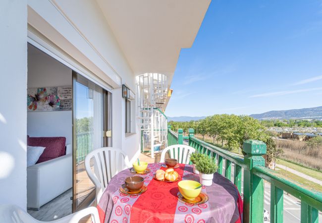 Apartment in Empuriabrava - 0182-PORT DUCAL AApartment with terrace, seaview and wifi