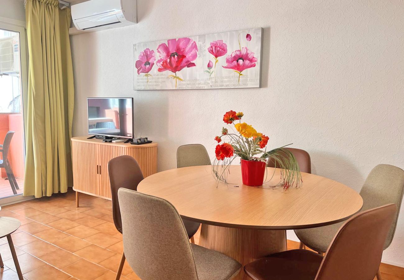Apartment in Empuriabrava - 0070-GRAN RESERVA Apartment near the beach